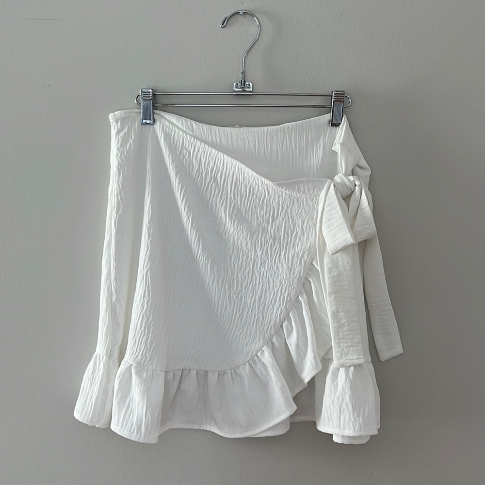 white Pink Lily skirt - size medium